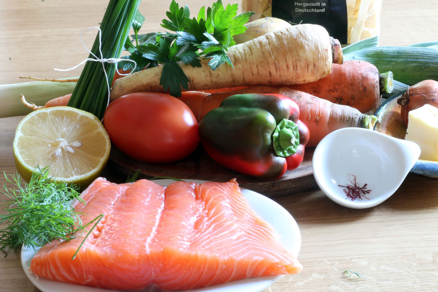 Bandnudeln mit Lachs