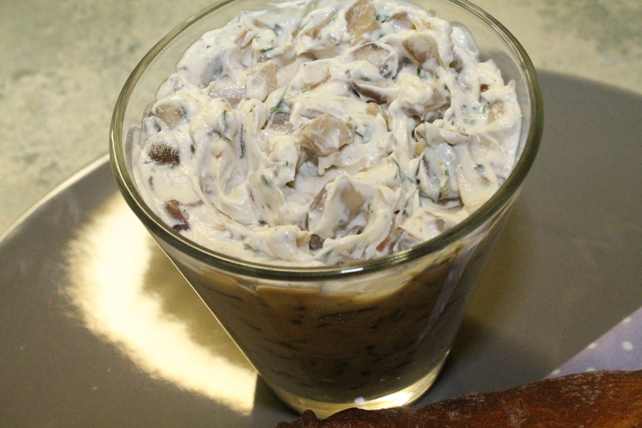 Brotaufstrich aus Champignons und Frischkäse