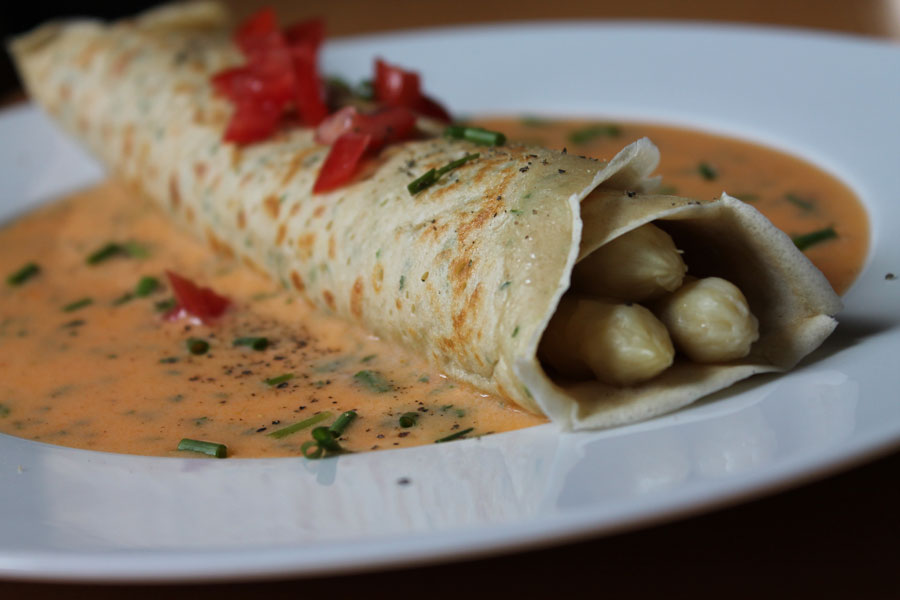 Crepe - mit Spargel gefüllt