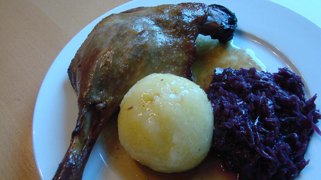 Gänsekeulen aus dem Römertopf