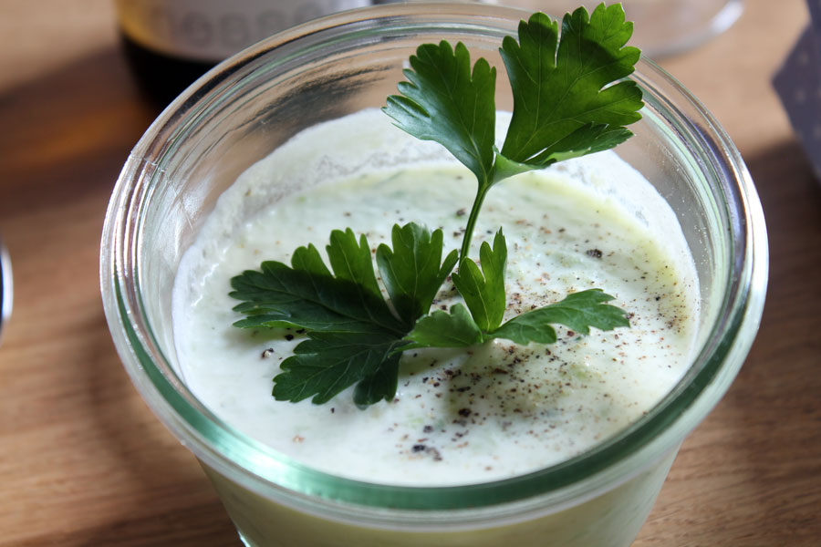 Kalte Gurkensuppe