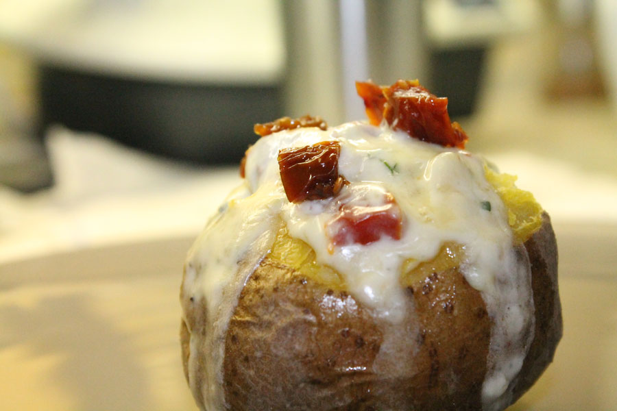 Ofenkartoffeln mit Gorgonzola überbacken