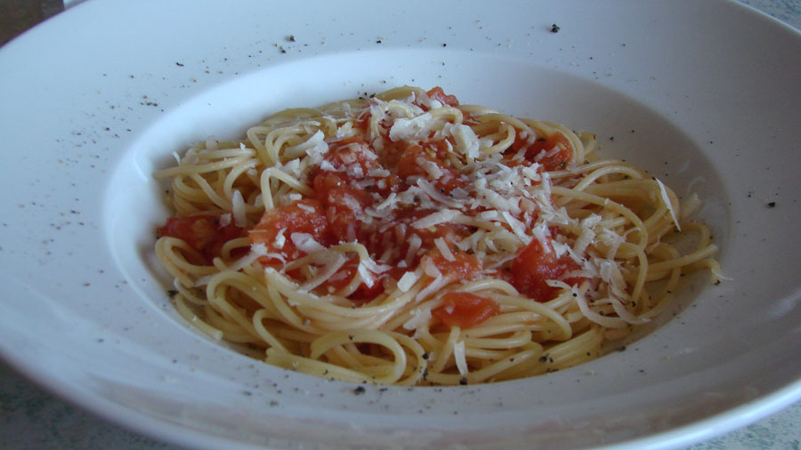 Pasta mit Ofentomatensauce