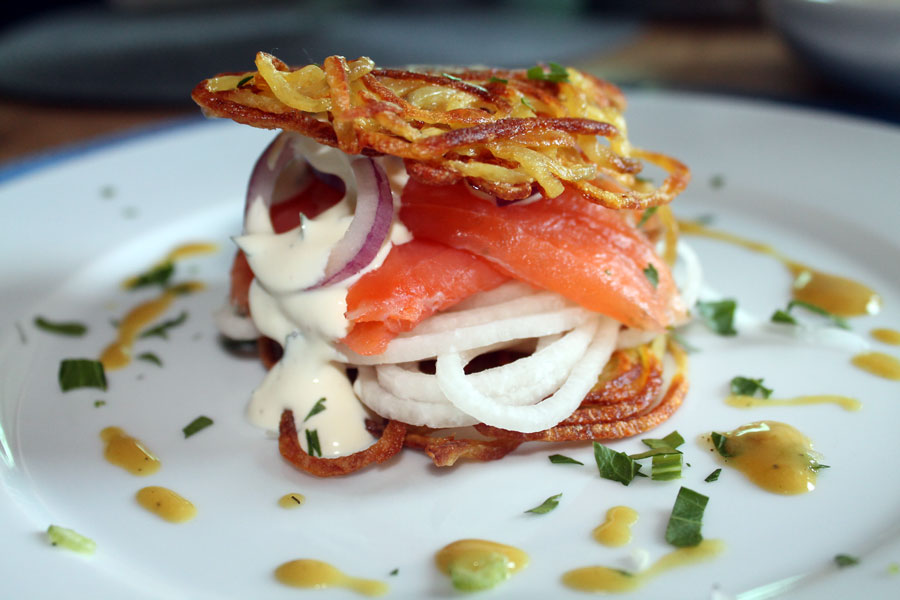 Rösti Burger mit Lachs