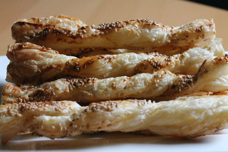 Sesamstangen - leckeres Knabbergebäck